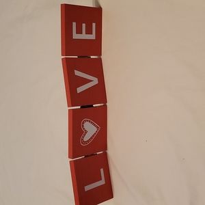 Bendable "LOVE" Tabletop Decor